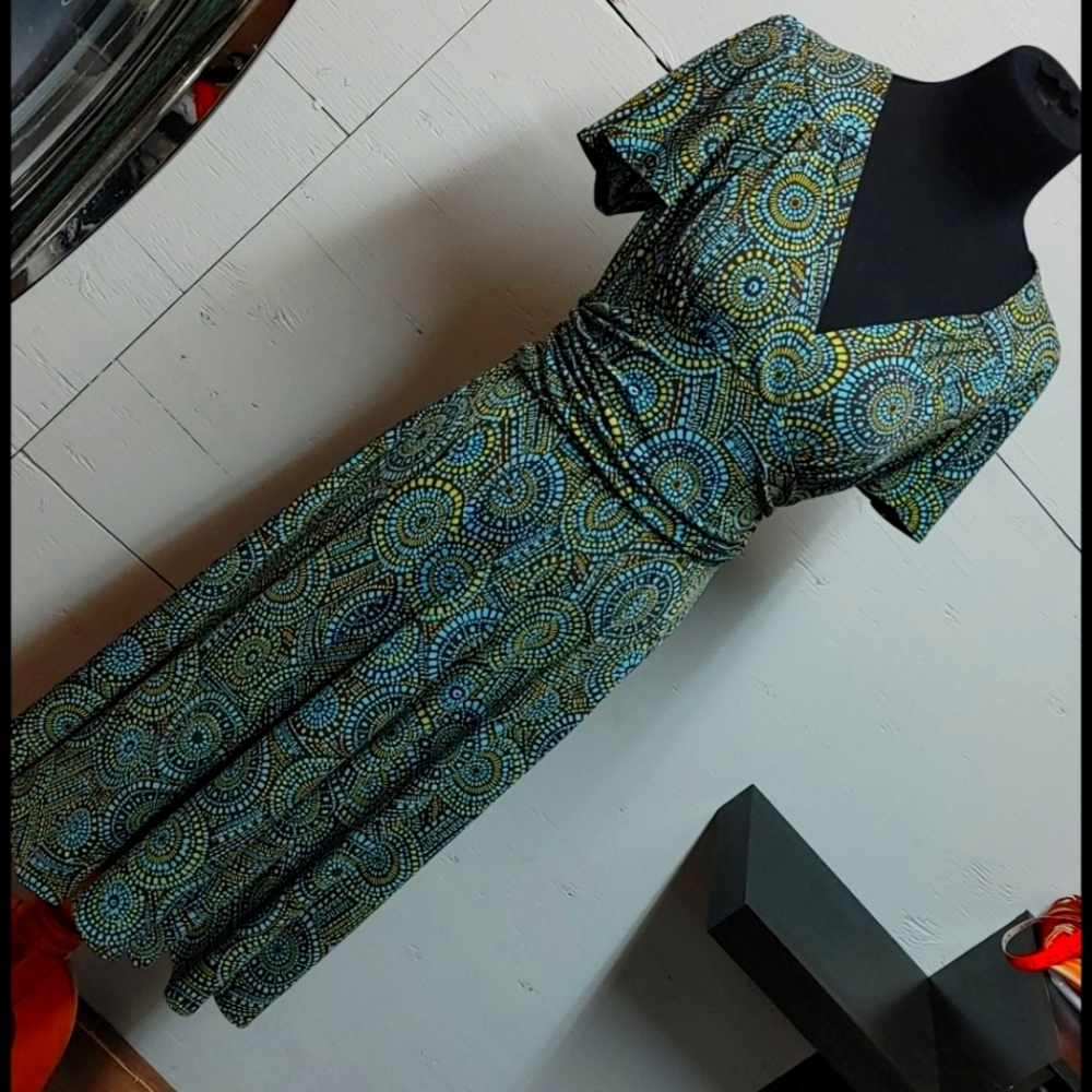 Great fitting midi dress